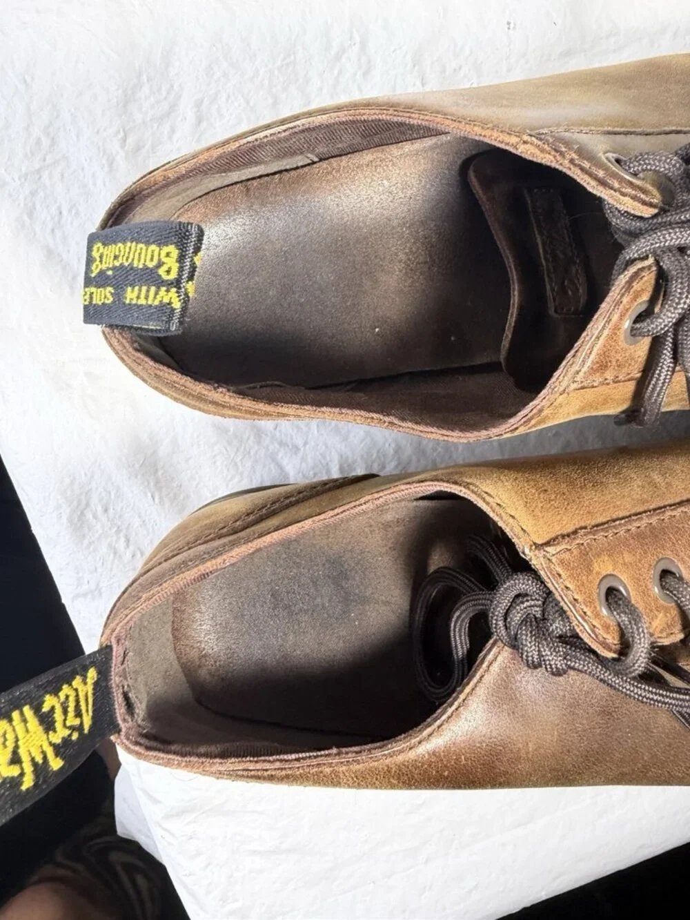 Dr. Martens Brown Leather lace up Distress Calmont Men's Shoes Size 10 M
